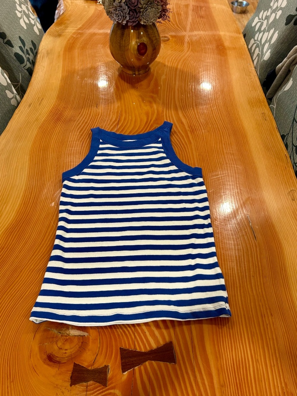 TWO Tank Tops - Size L - Picture 3 of 10